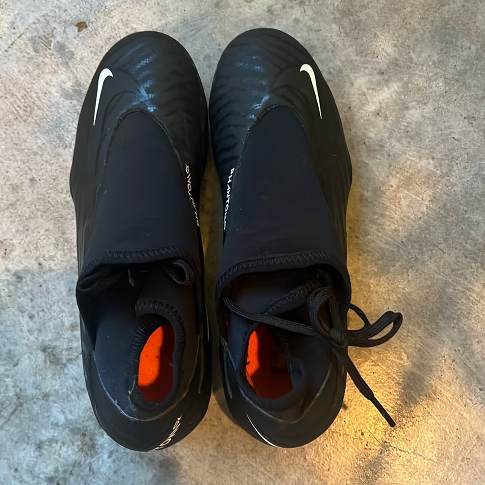 Nike Phantom GX cleats